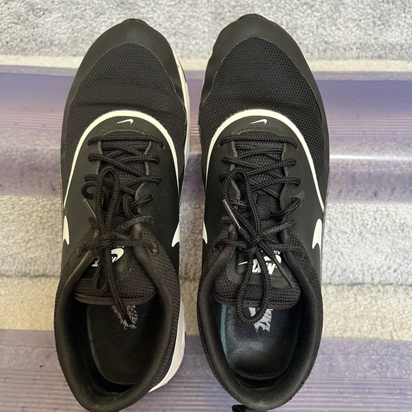 Nike Woman 11  running shoes. Used and still in good condition. Air Max Thea. - Picture 2 of 8